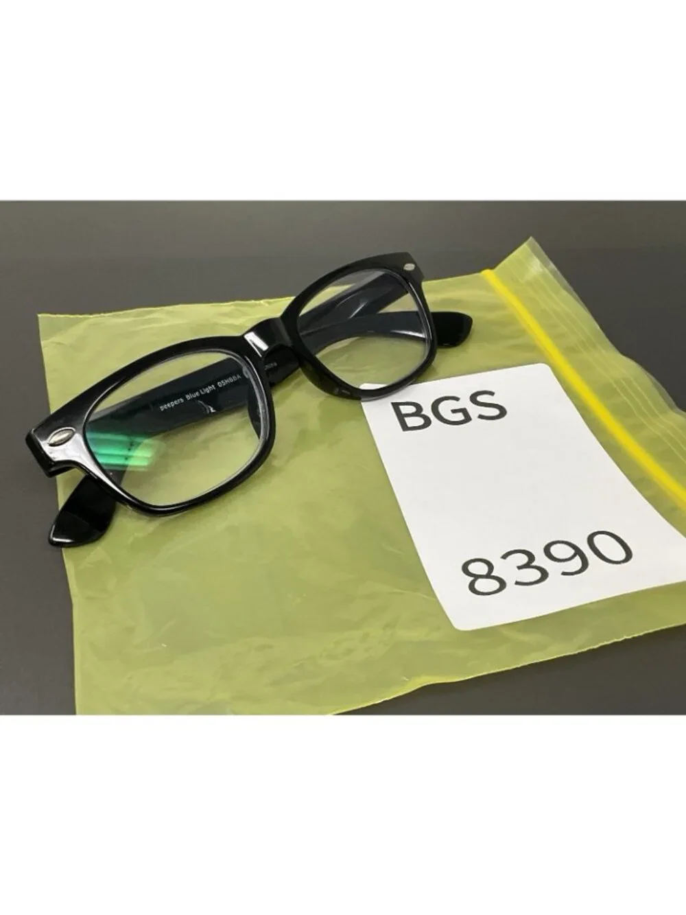 Peepers frame very